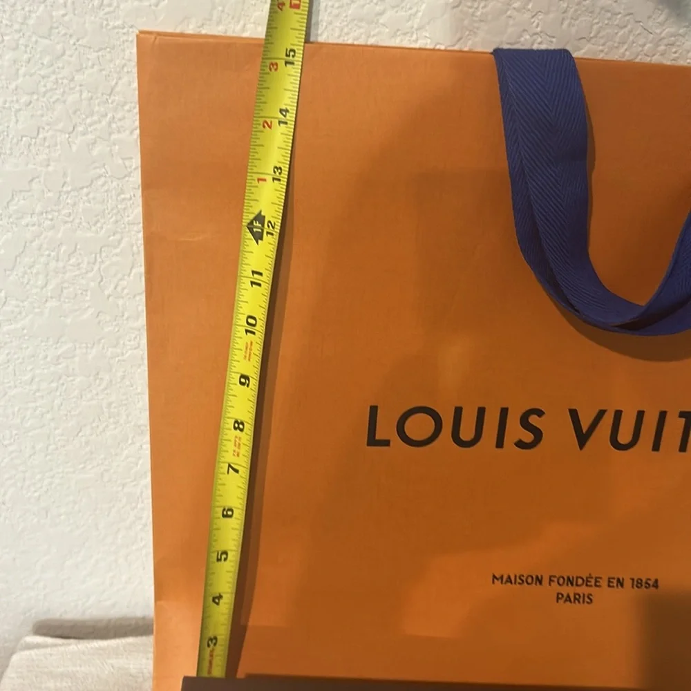 Louis Vuitton Small Emty Box and Bag for Gift/Storage - Picture 7 of 7